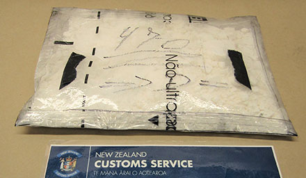 Bag of cocaine found inside suitcase lining
